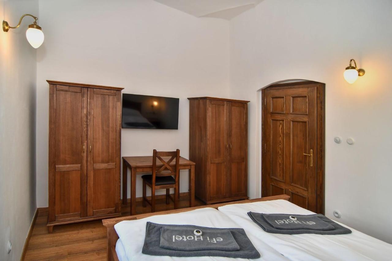 Zamek Racice Hotel Buitenkant foto