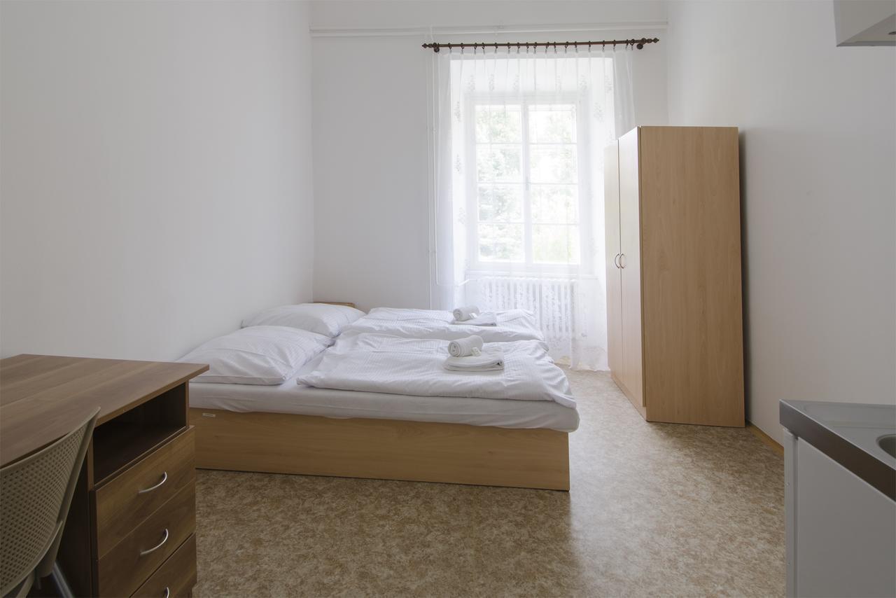 Zamek Racice Hotel Buitenkant foto