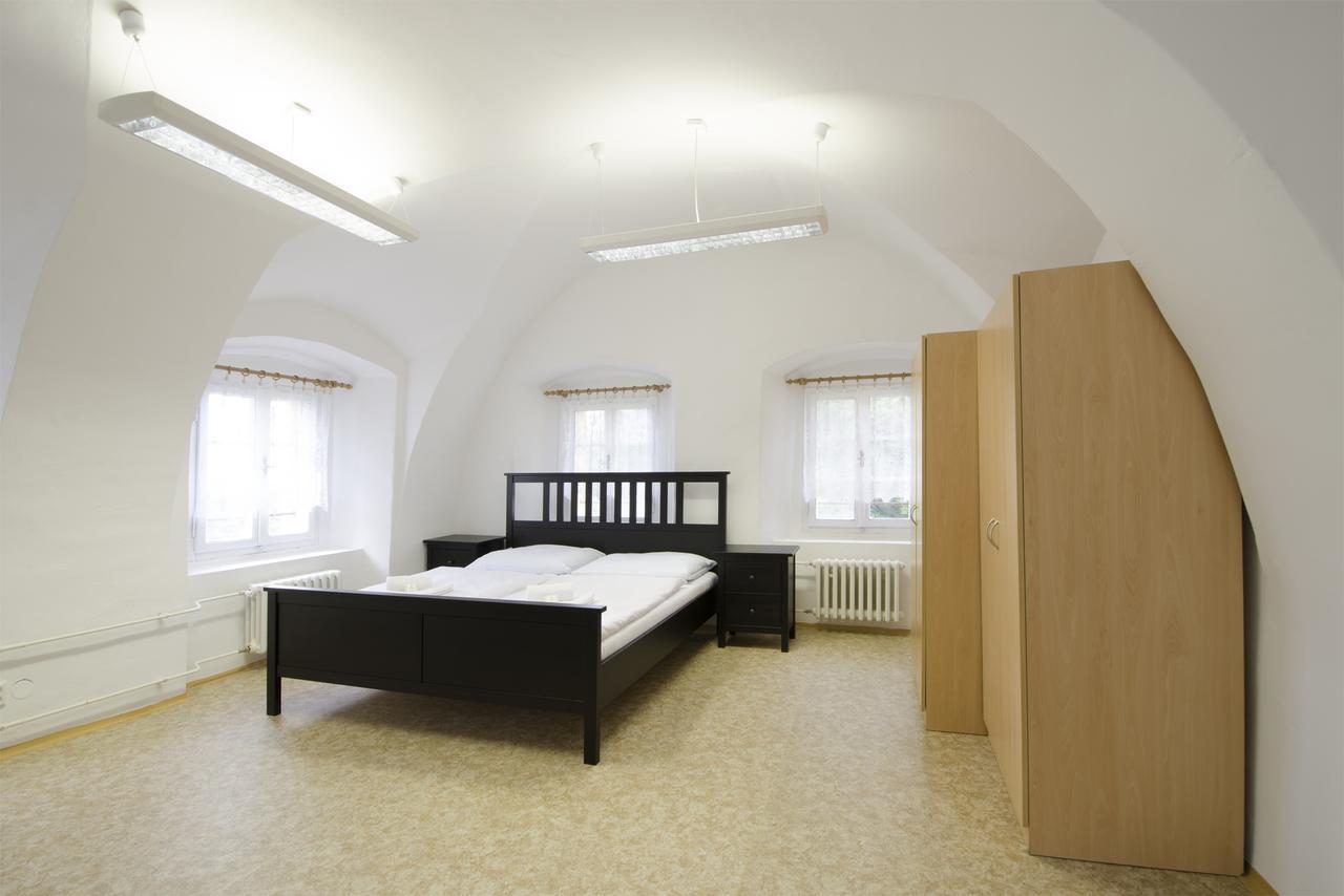 Zamek Racice Hotel Buitenkant foto