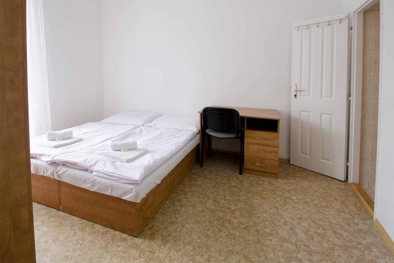 Zamek Racice Hotel Buitenkant foto