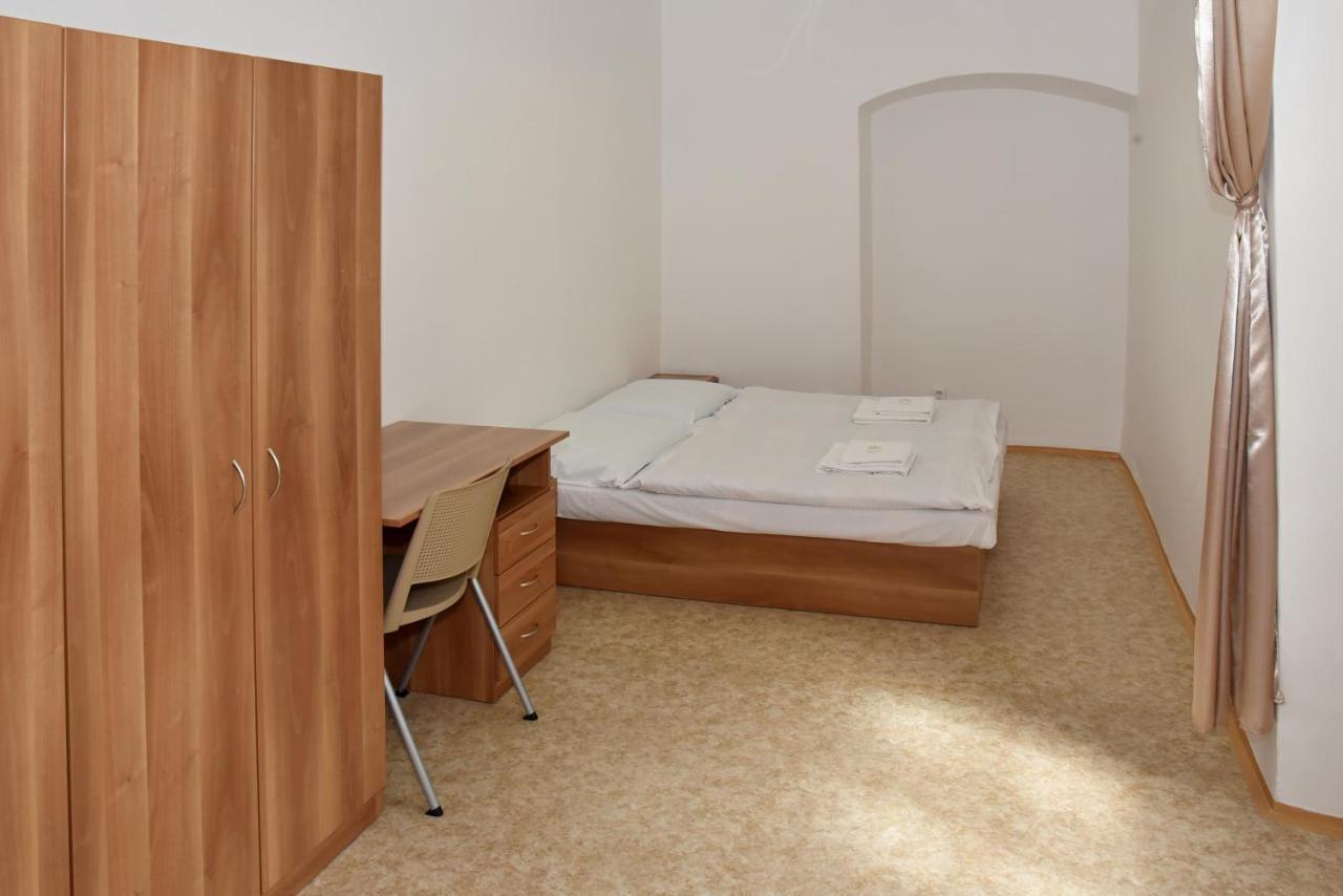Zamek Racice Hotel Buitenkant foto