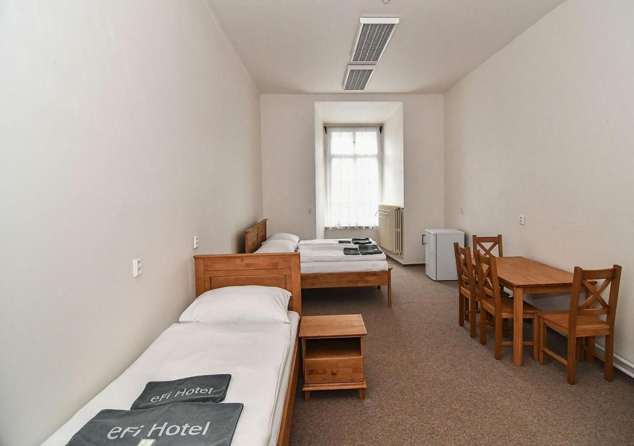 Zamek Racice Hotel Buitenkant foto
